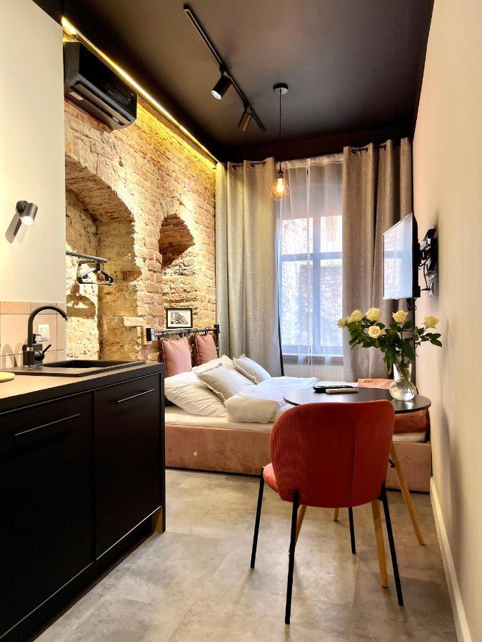 Pudrowy Apartament Old Town Design Torun Exterior photo